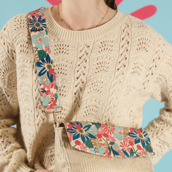 Narrow shoulder strap cerise en fleur