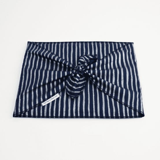 Fupochiki L (22 x 28 cm) striped silver dark blue
