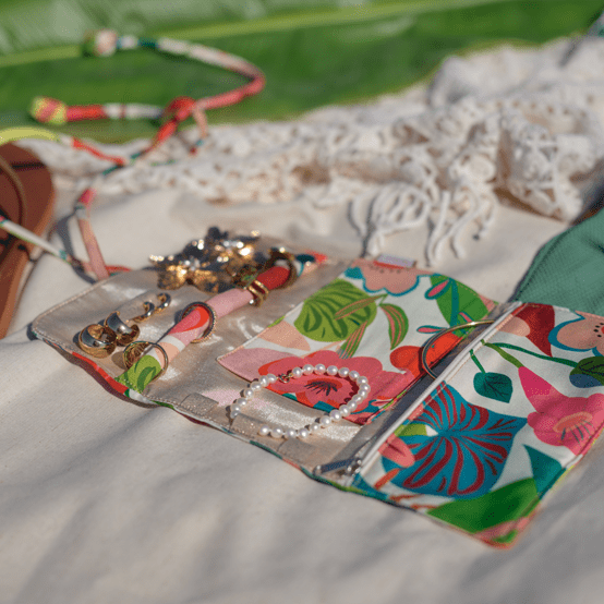 Jewelry pouch fleurs des iles