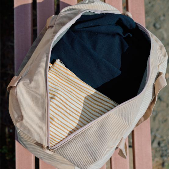 Weekend bag beige corduroy