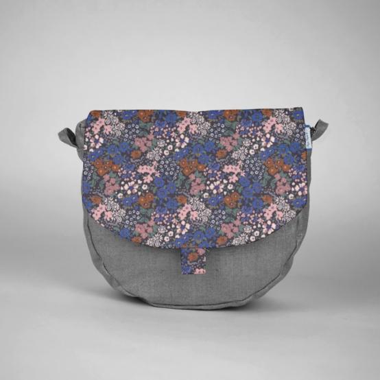 Flap of small shoulder bag monet lilas