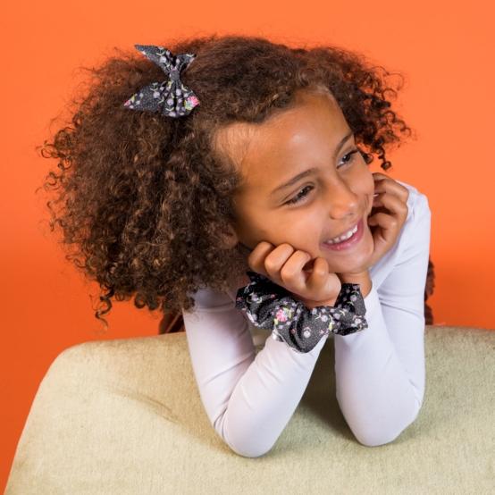 Bow tie hair slide bleudana