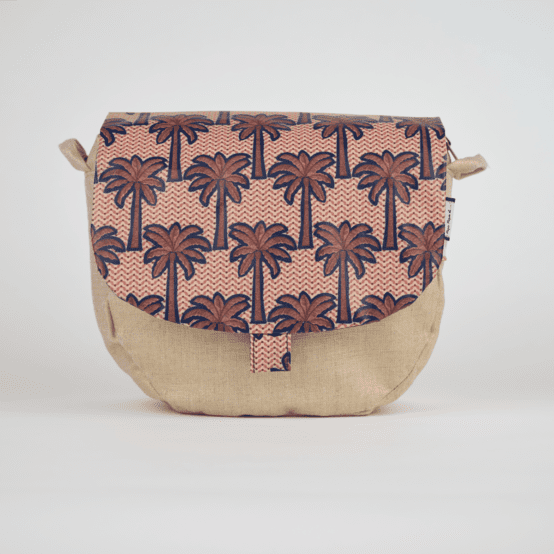 Flap of small shoulder bag palmeraie