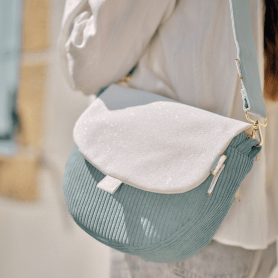 Base small bag without shoulder strap lichen corduroy