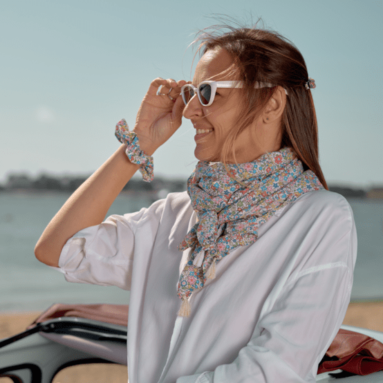 Pom pom scarf mille et une fleurs