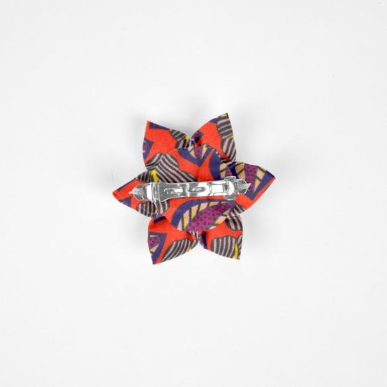 Star flower hairslide calypso