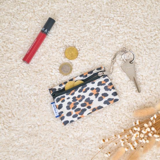 Keyring  wallet leopard