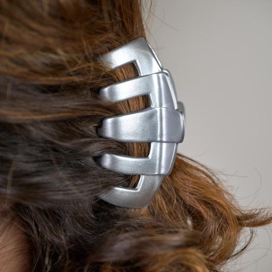 Large Rounded Hair Clip satin silver