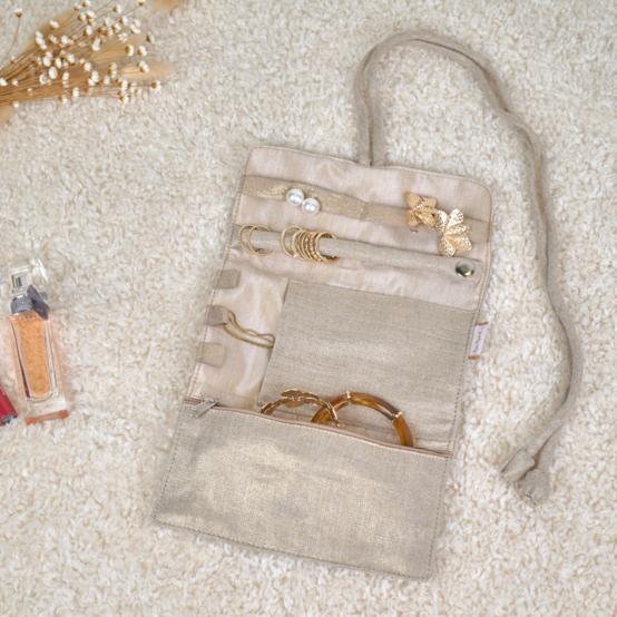 Jewelry pouch golden linen
