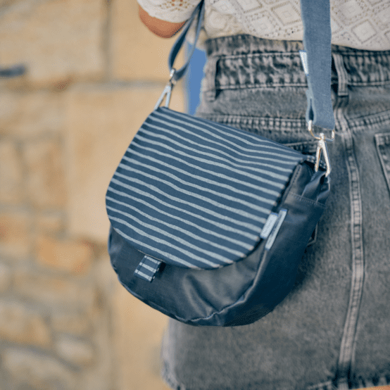 Base small bag without shoulder strap light denim