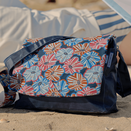 Square flap of saddle bag  anémones rayées