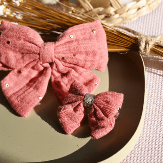 Mini bow tie clip gaze pois or rose blush