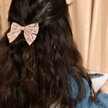Bow tie hair slide oiseau bandana