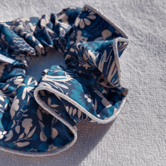 Large Piping Scrunchie parade royale