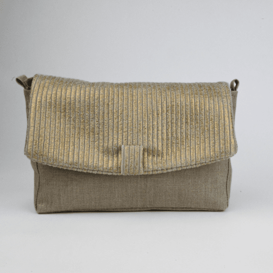Flap of shoulder bag gold large corduroy