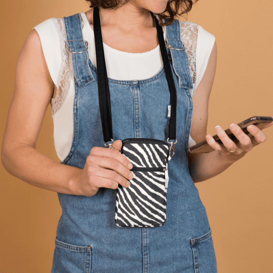 Length removable strip  black