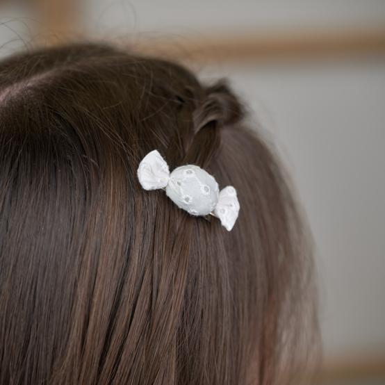 Mini sweet hairslide starry white english embroidery 