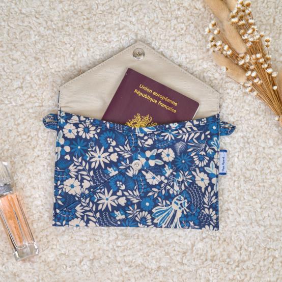 Medium envelope pocket parade royale