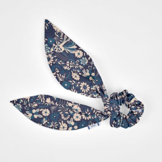 Short tail scrunchie parade royale