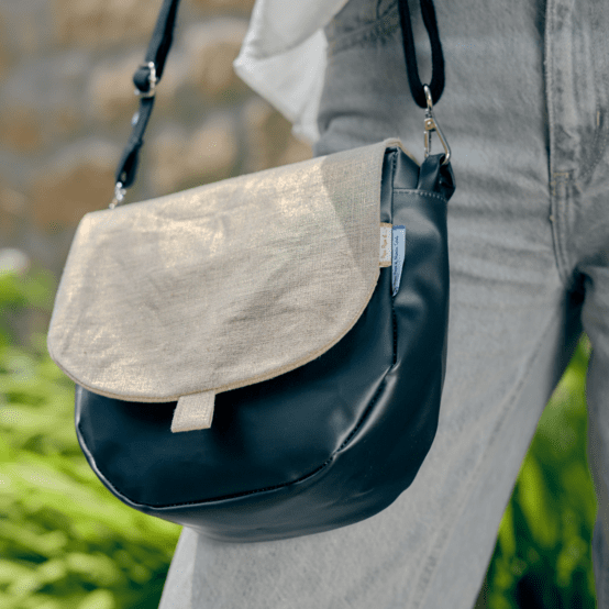 Base small bag without shoulder strap black