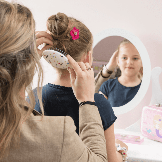 Mini Flower petal hair slide fuchsia pailleté