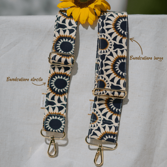 Wide shoulder strap attrape soleil