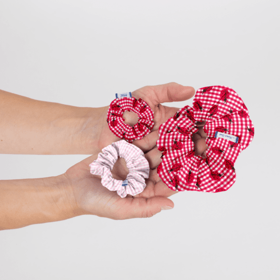 Small scrunchie pink gingham