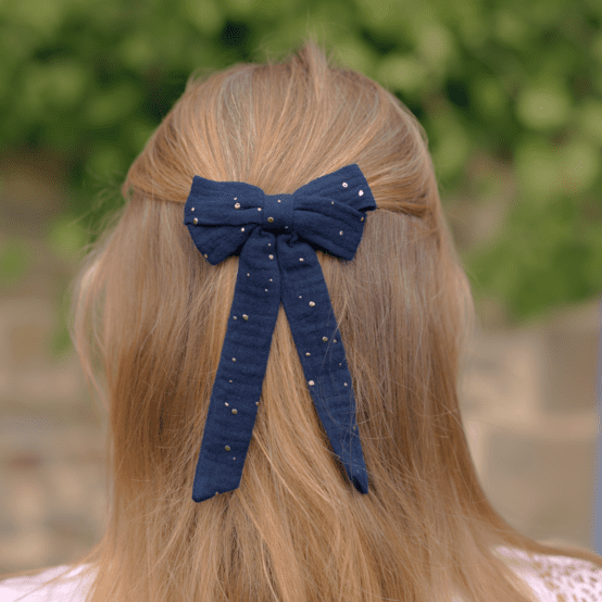 Medium ribbon hair clip gaze pois or marine