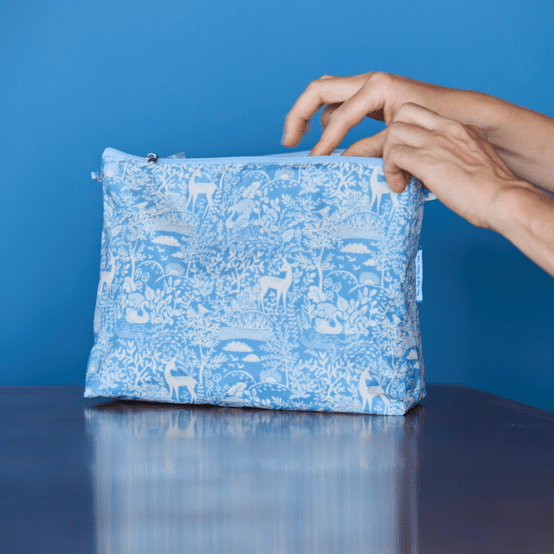 Cosmetic bag with flap toile de biche