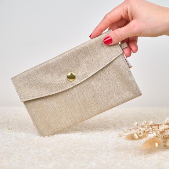 Wallet golden linen