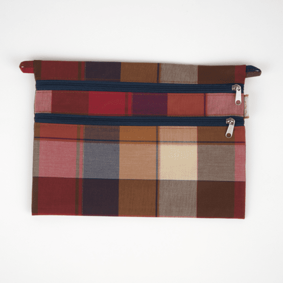 Aloïs flat pouch ruby lurex tartan
