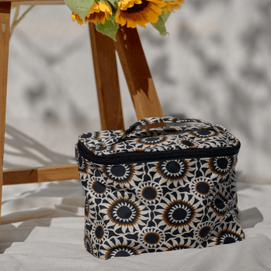 Large vanity attrape soleil