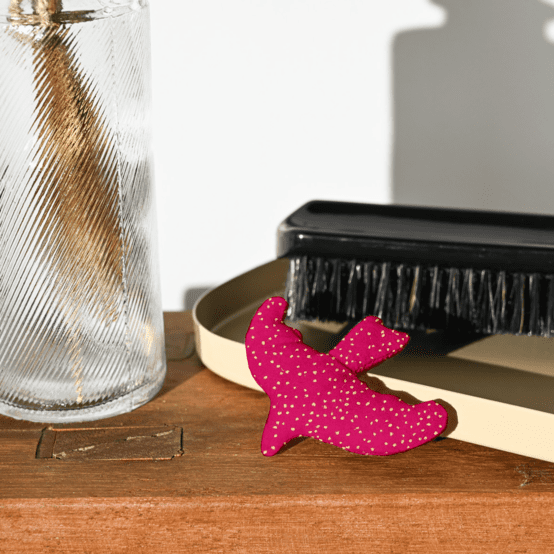 swallow clip fuchsia pailleté