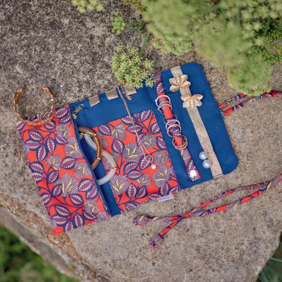 Jewelry pouch calypso