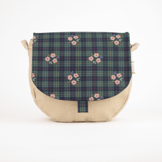 Flap of small shoulder bag tartan fleuri