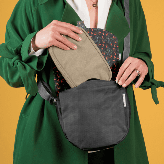 Flap of small shoulder bag birdy