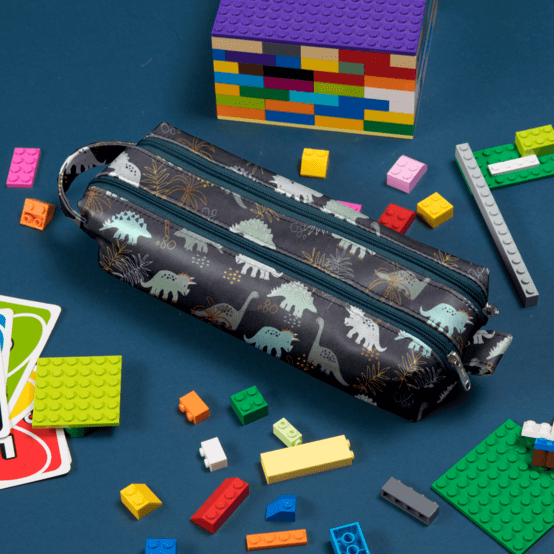 Double compartment school kit jurassic dino marine