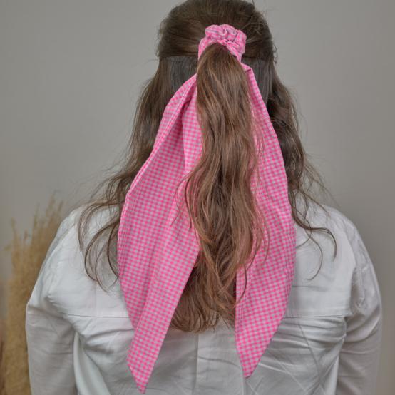 Long tail scrunchie neon pink gingham