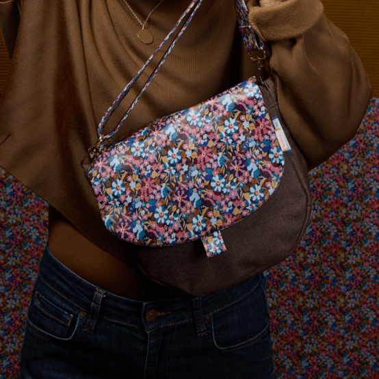 Base small bag without shoulder strap chocolate denim