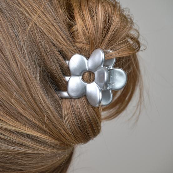 Small Flower Hair Clip satin silver