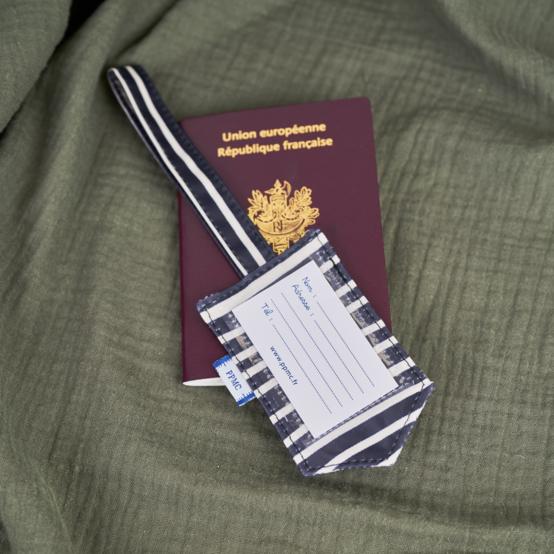 Luggage Tag striped  ivory navy