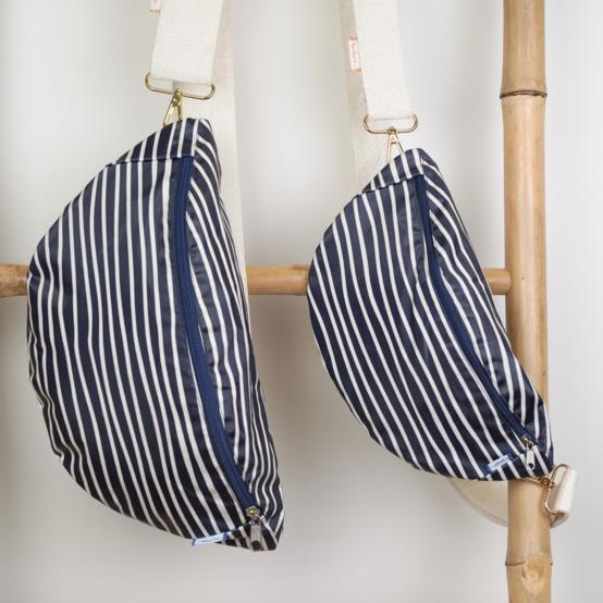 Small banana bag striped  ivory navy