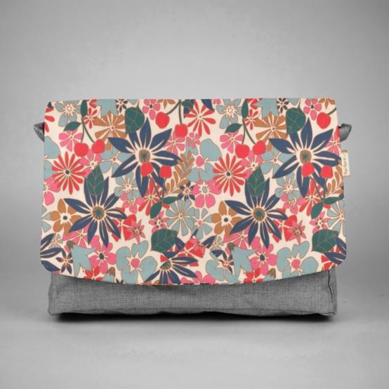Square flap of saddle bag  cerise en fleur