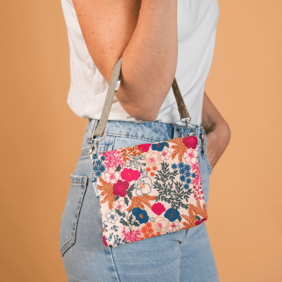 Removable strip golden linen