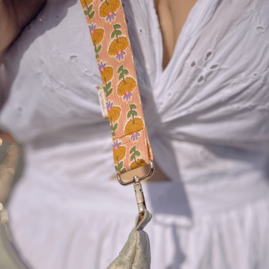 Narrow shoulder strap shanti