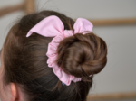Bunny ear Scrunchie light pink