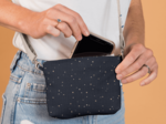 Tiny coton clutch bag gaze pois or marine