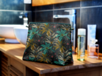 Cosmetic bag with flap palmia emeraude