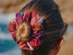 Scrunchie ruby lurex tartan