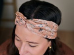 crossed headband oiseau bandana